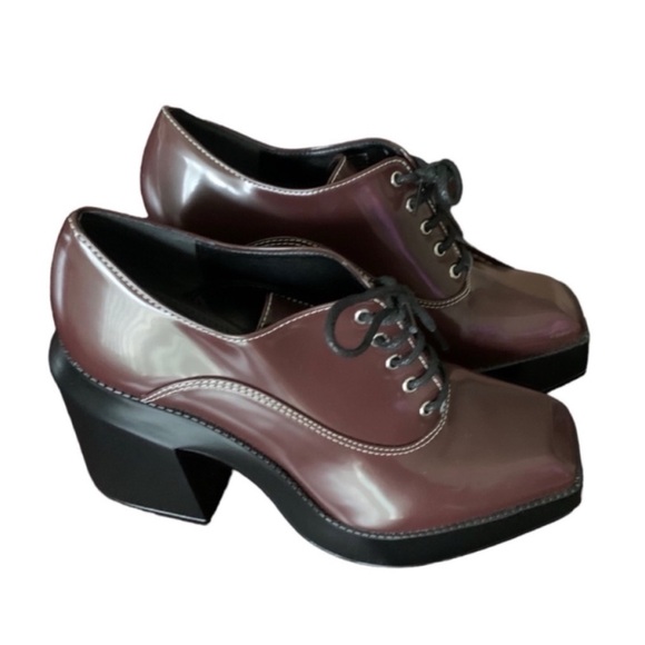 Giani Bernini GB Brown Lace Platform City-Girl
Oxford Pilgrim Square Toe Shoes - Picture 1 of 9